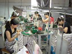 从一根线到非凡财富 “摇钱马”电脑针织机械如何颠覆传统海盐毛衣之乡？